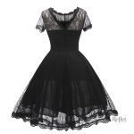 Robe blanche inspirée par les années 80