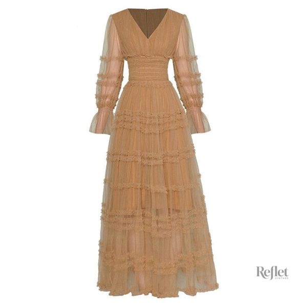 Robe années 40 avec motifs floraux, look classique