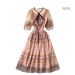 Robe années 40 avec manches volantées élégantes