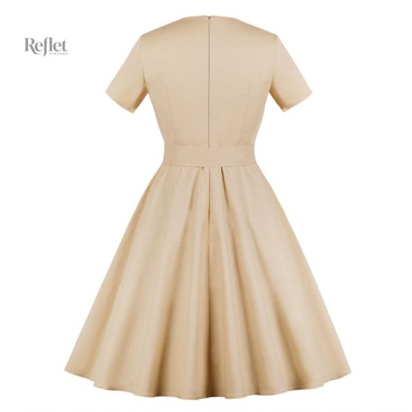 Robe vintage années 70, détails de bouton chic