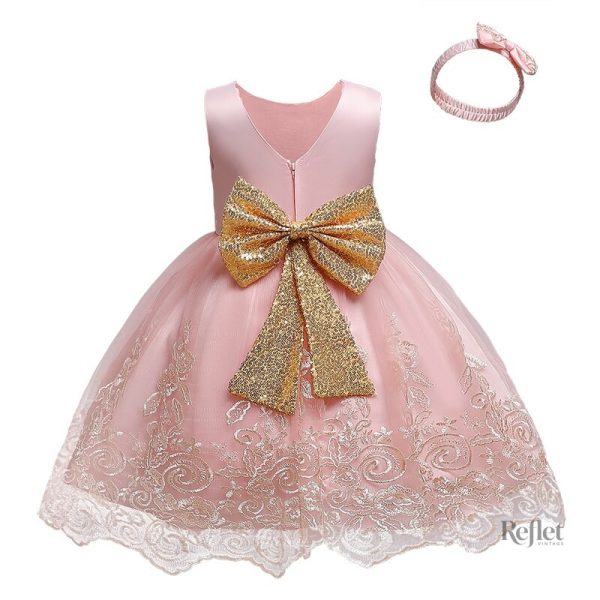 Robe bébé avec jupon et motifs enchanteurs