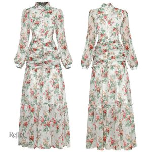 Robe blanche à la mode des années 40