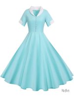 Robe années 40, teinte bleue intemporelle