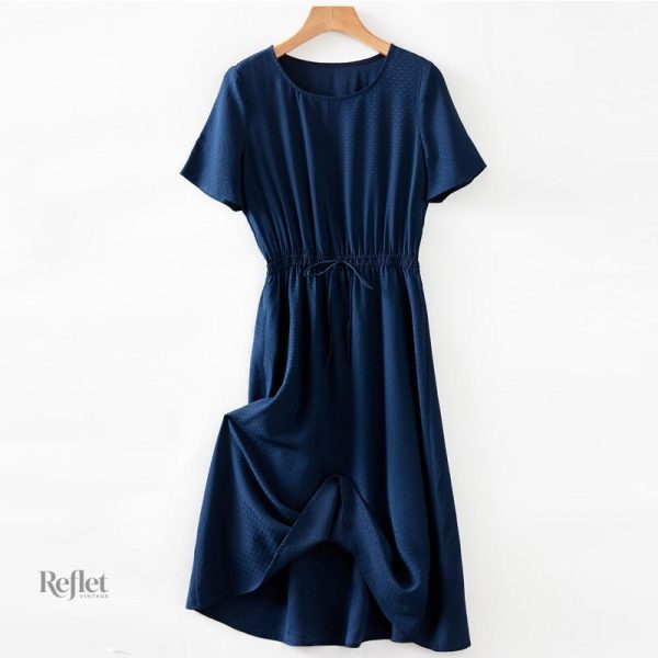 robe-bleu-marine-annee-50-1 Robe bleu marine style année 50, élégante et rétro