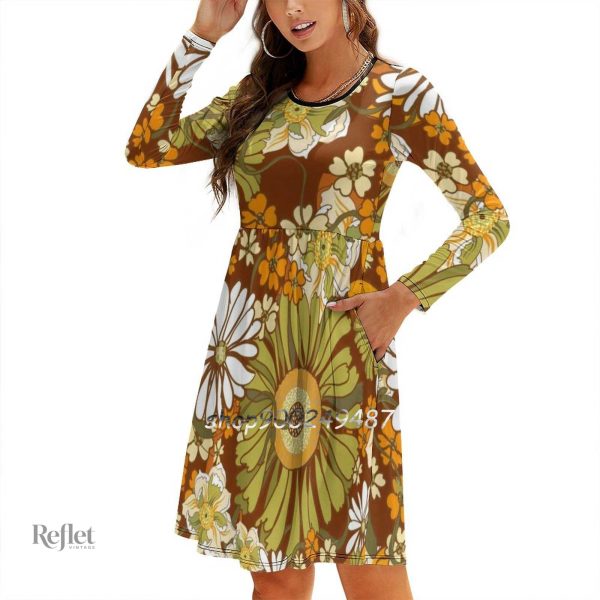 Robe année 70 avec motifs floraux