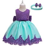 Robe festive pour enfants avec design lumineux