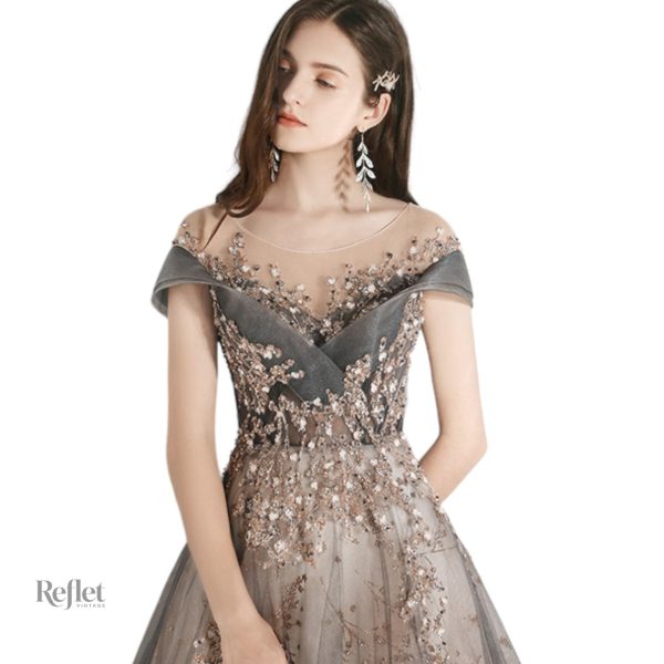 Robe princesse adaptée aux femmes élégantes