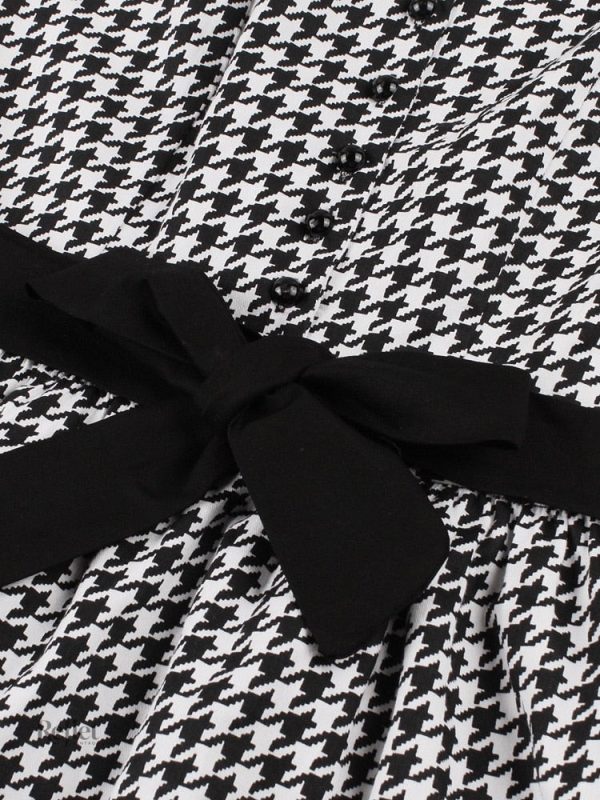 Robe rétro, silhouette des années 50, look chic