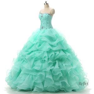Robe de bal princesse disponible en différentes couleurs