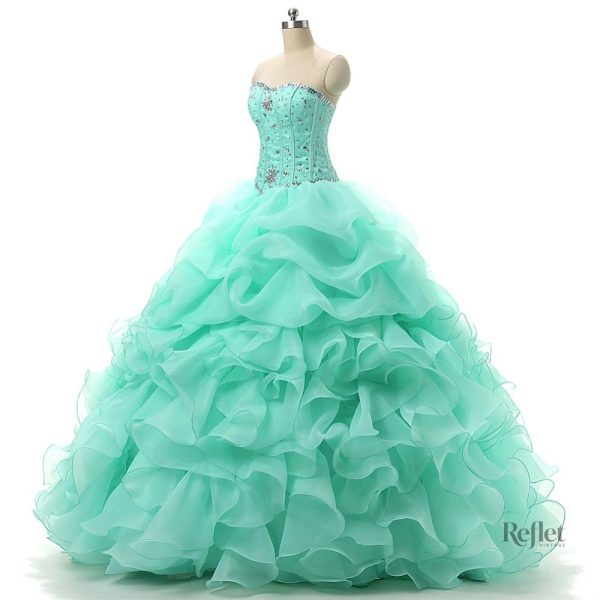 Robe de bal princesse disponible en différentes couleurs