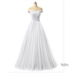 Robe de soirée longue, décolleté classique