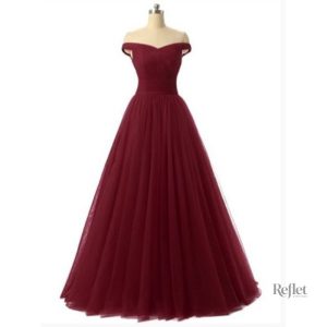 Robe de bal off shoulder, parfaite pour les grandes occasions