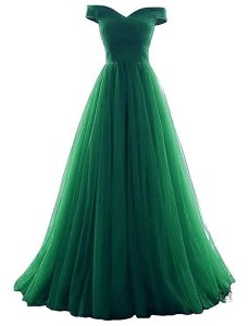 Robe de bal verte avec jupe fluide et top