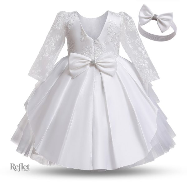 Vêtement de baptême pour fille avec jupe ample