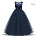 Robe de baptême douce et raffinée