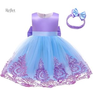 Robe de bébé princesse en dentelle délicate