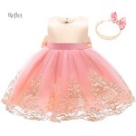 Robe bébé princesse ornée de broderies