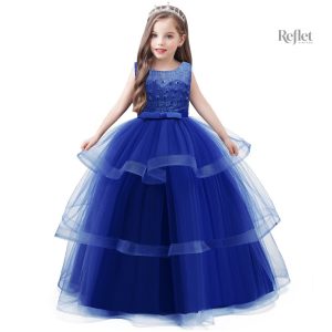 Robe princesse à manches courtes et décorations