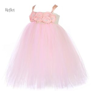 Modèle de robe à volants pour jeune fille