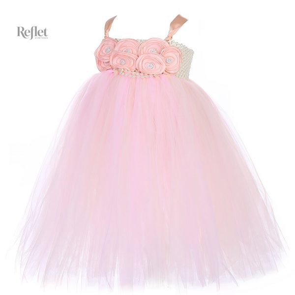 Modèle de robe à volants pour jeune fille