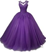 Robe de mariée princesse élégante avec jupe volumineuse
