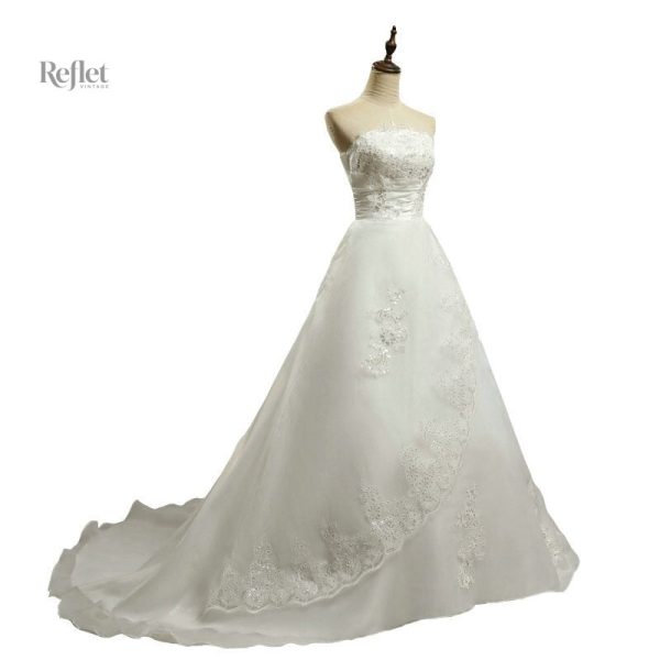 Charmante robe de mariée au style princesse avec jupe volumineuse