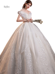 Robe de mariée avec jupe volumineuse et design raffiné