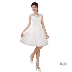 Robe de mariée élégante avec détails raffinés
