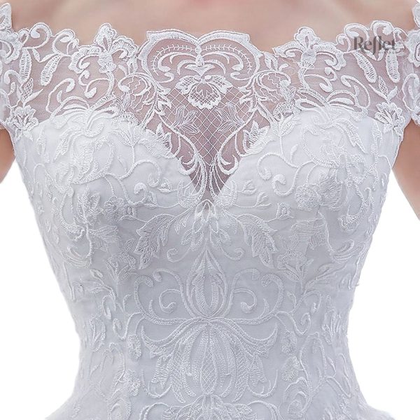 Robe de mariée princesse à manches délicates
