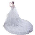 Robe de mariée avec corsage structuré et jupe ample