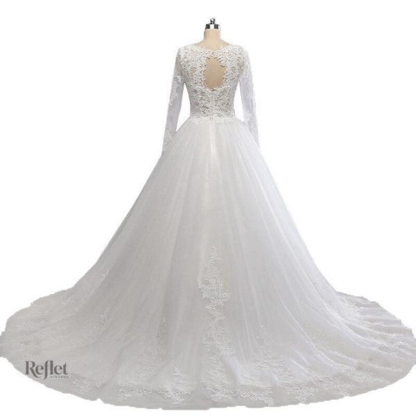 Style princesse en robe de mariée, design intemporel et élégant