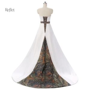 Chic robe de mariée avec dos nu, style princesse glamour