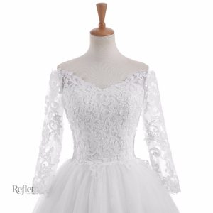 Robe de mariage blanche avec corsage ajusté et tulle