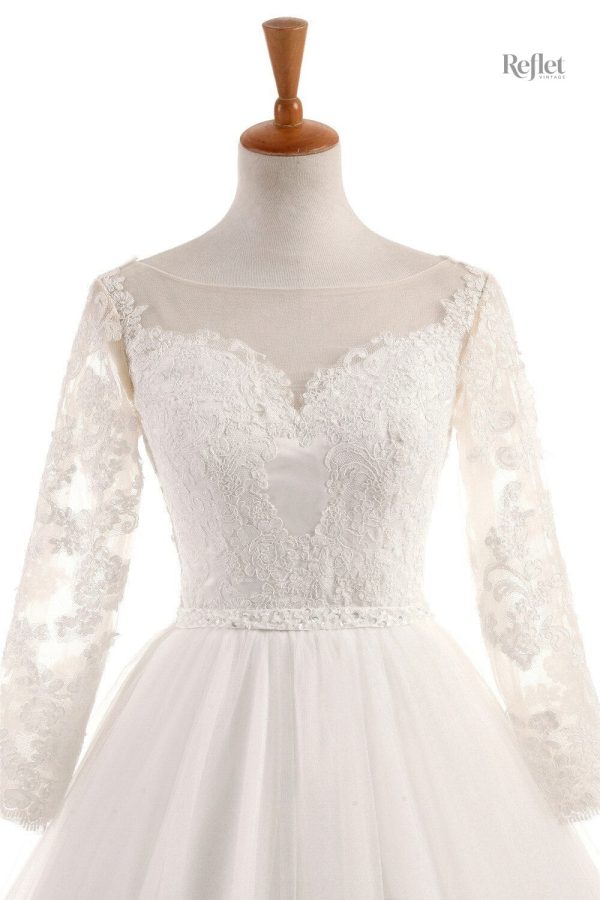 Robe de mariée en dentelle et tulle