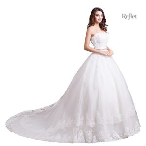 Robe de mariage volumineuse élégante
