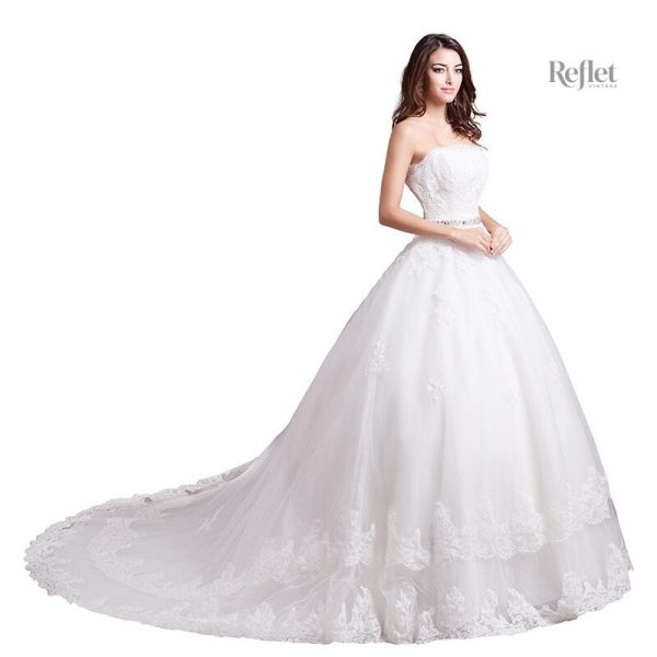 Robe de mariage volumineuse élégante