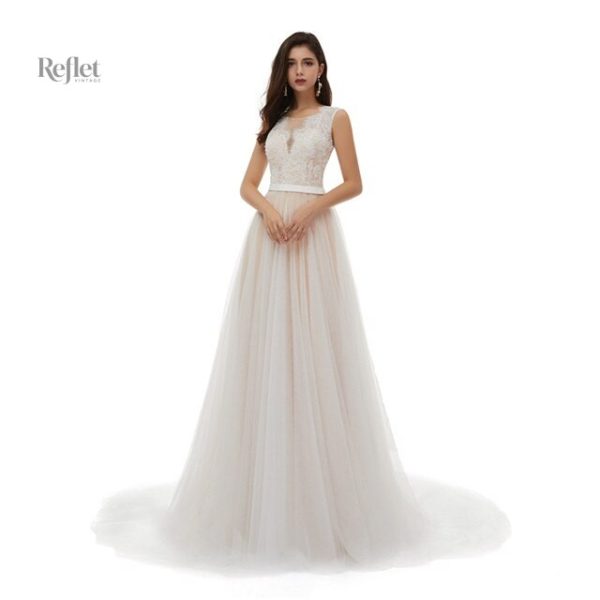 Robe de mariage avec manches pour un look chic