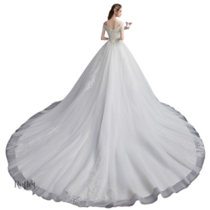 Robe de mariée élégante avec traîne ample