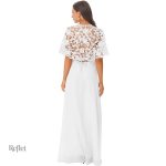 Robe de mariée avec épaules ornées de volants