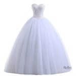 Robe de mariée bleu clair avec jupe évasée