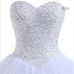 Robe de mariage bleu clair, silhouette flatteuse