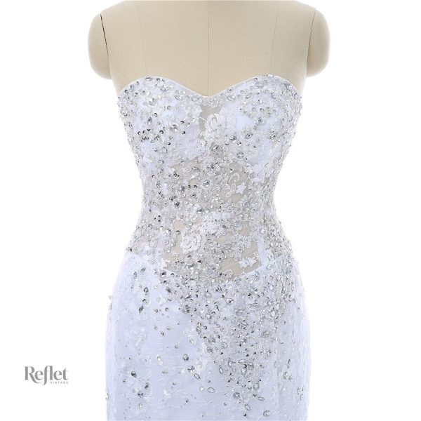Modèle de robe de mariée en tons bleu et blanc