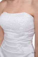 Robe de Mariée glamour, silhouette princesse, parfaite pour le grand jour
