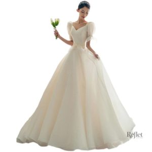 Robe de mariée princesse décolleté bustier élégante