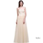 Robe de mariée beige avec jupe princesse