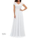 Robe de mariée en soie avec jupe volumineuse et élégante