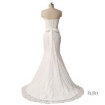 Robe de mariée ample avec jupe volumineuse