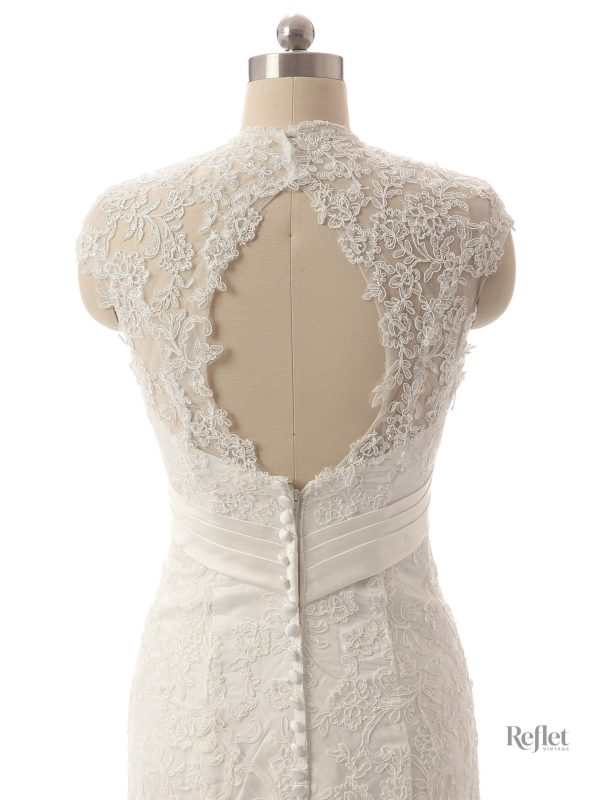 Robe de mariée princesse ornée de détails délicats