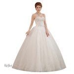 Robe pour mariée petite avec effet princesse