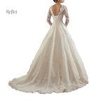 Robe princesse en dentelle avec jupe volumineuse